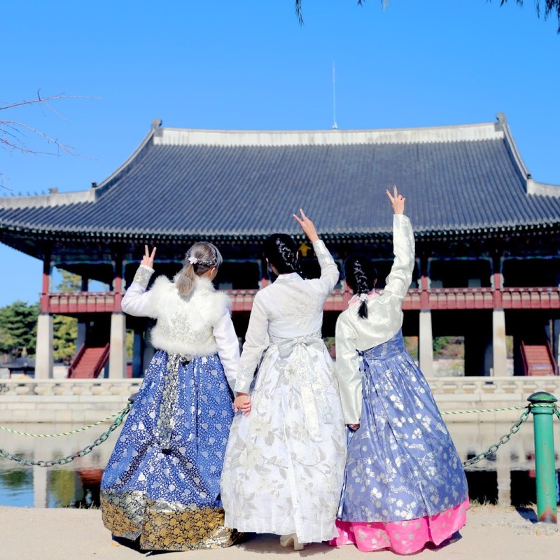 [三清洞 / 韓服體驗] 韓遊時少女心爆發必體驗。。。穿著韓服逛景福宮！
